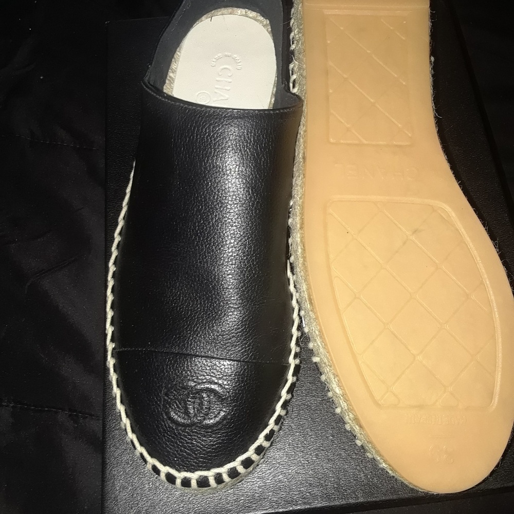 Shoes - Picture 3 of 3